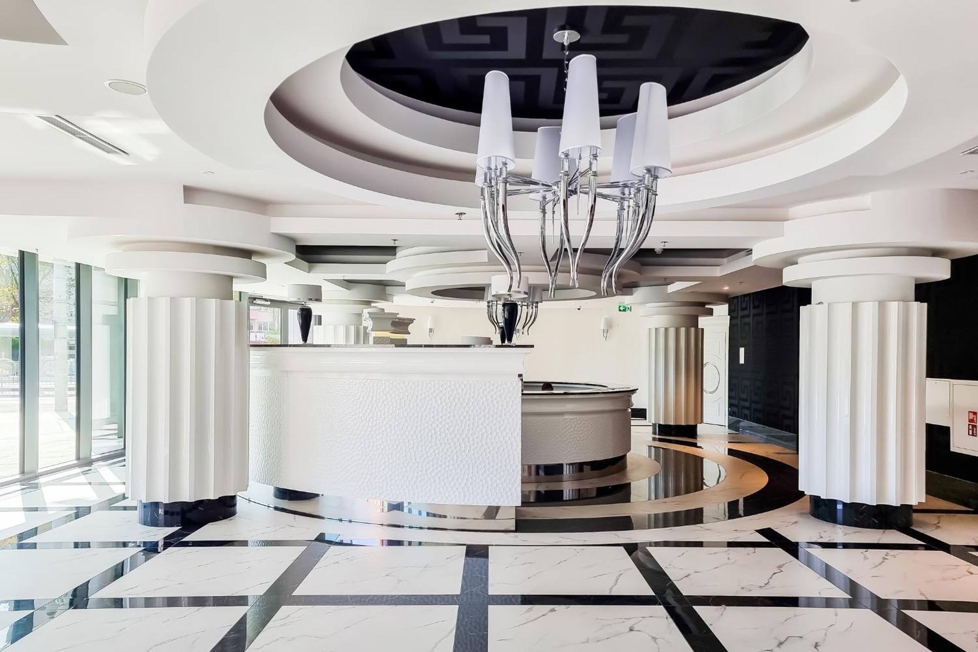 Hanza Tower Apartment No. 524 - Swimming Pool, Jacuzzi, Balcony Stettin Eksteriør billede